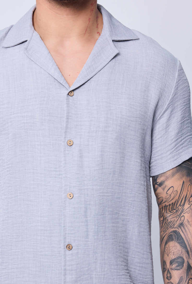 Ensemble rio gris de la marque NO LIMIT, vêtements pour femmes, montrant des détails du tissu et de la coupe.
