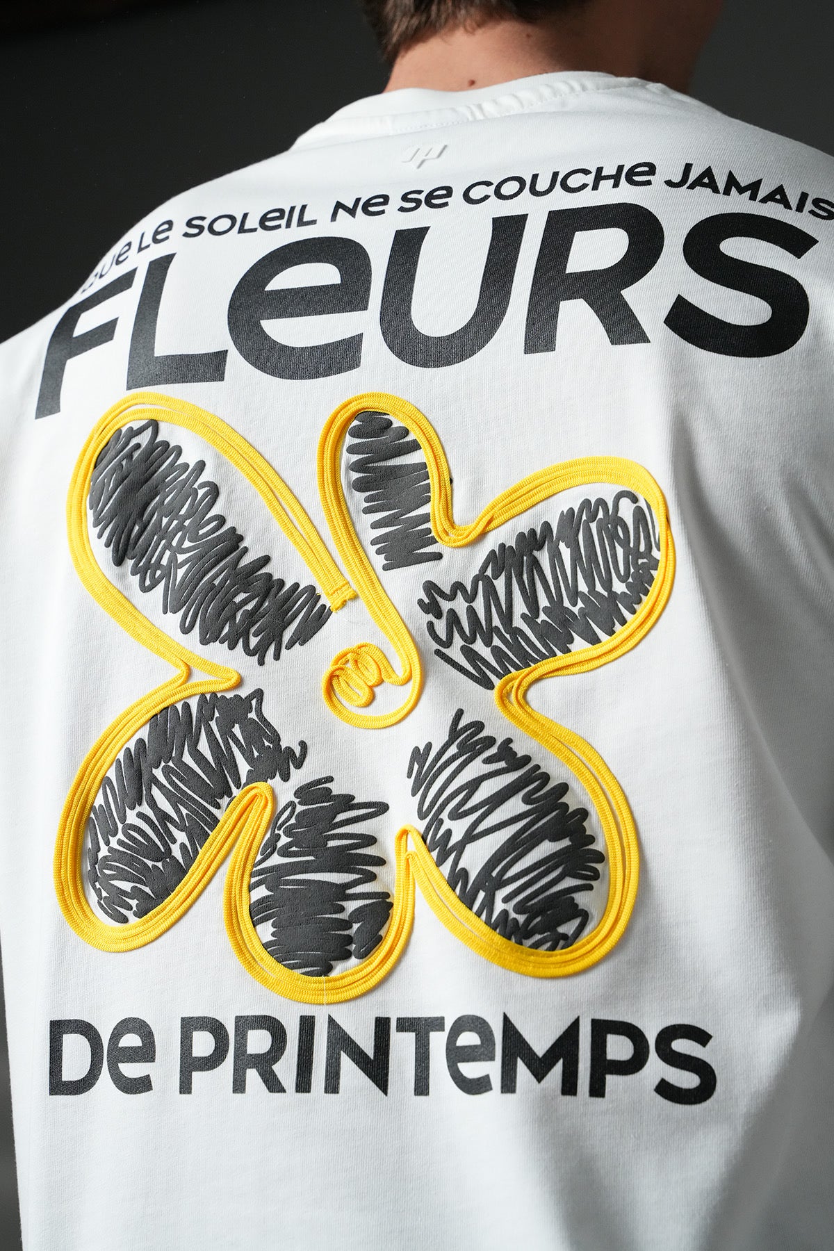 T-shirt blanc avec motif floral de la marque NO LIMIT, vue de face, coton léger et style décontracté.
