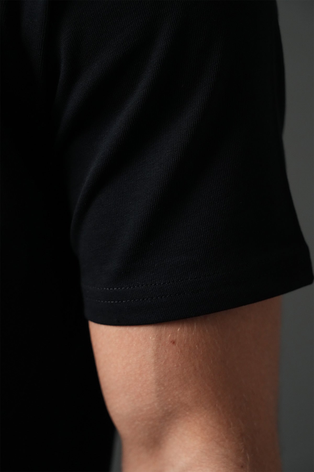 T-shirt noir NO LIMIT avec motif Côte d'Azur, tissu confortable, vue de face, style décontracté.