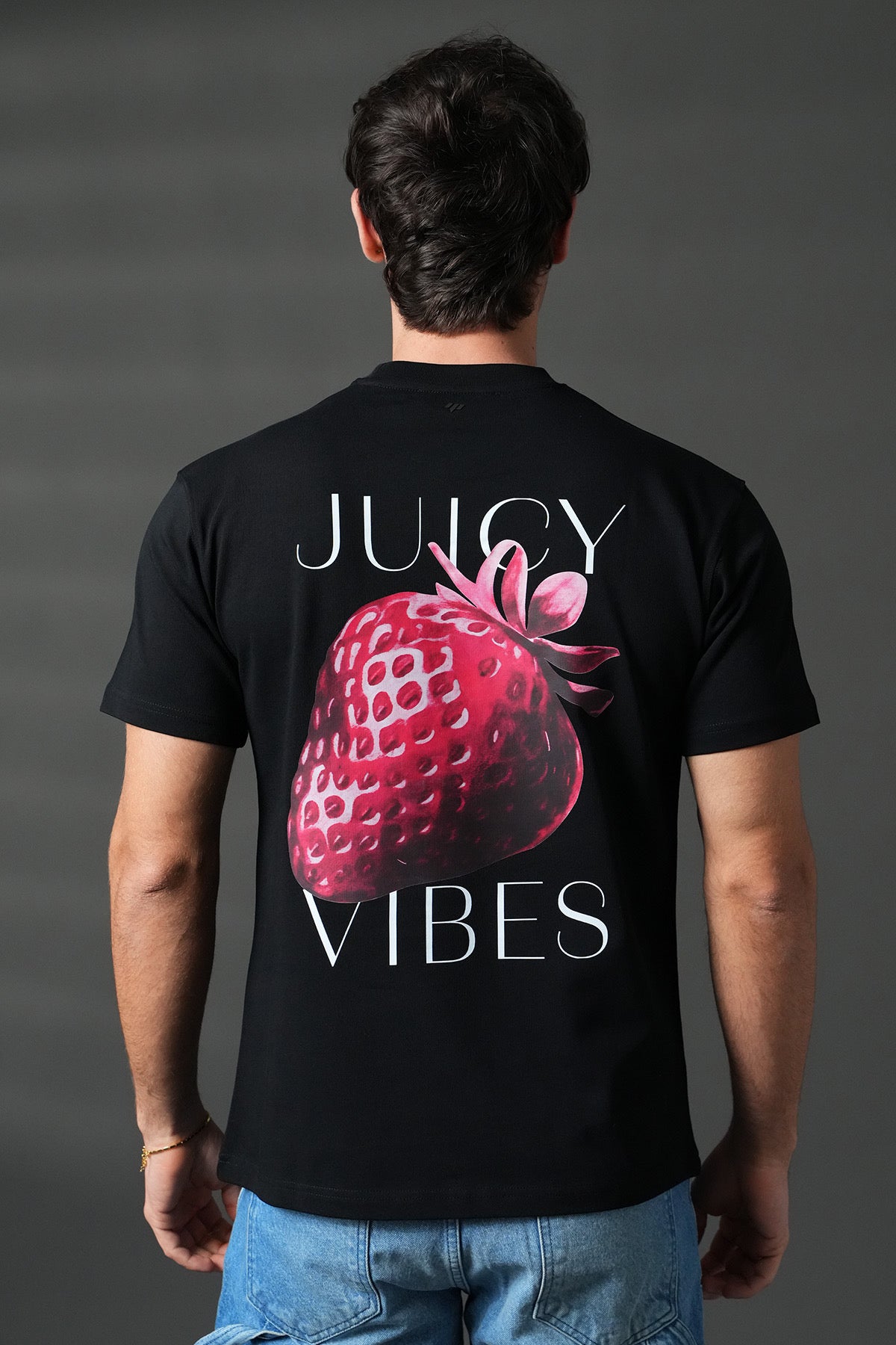T-shirt noir Juicy de la marque NO LIMIT, vue de face, en coton doux avec logo Juicy sur le devant.