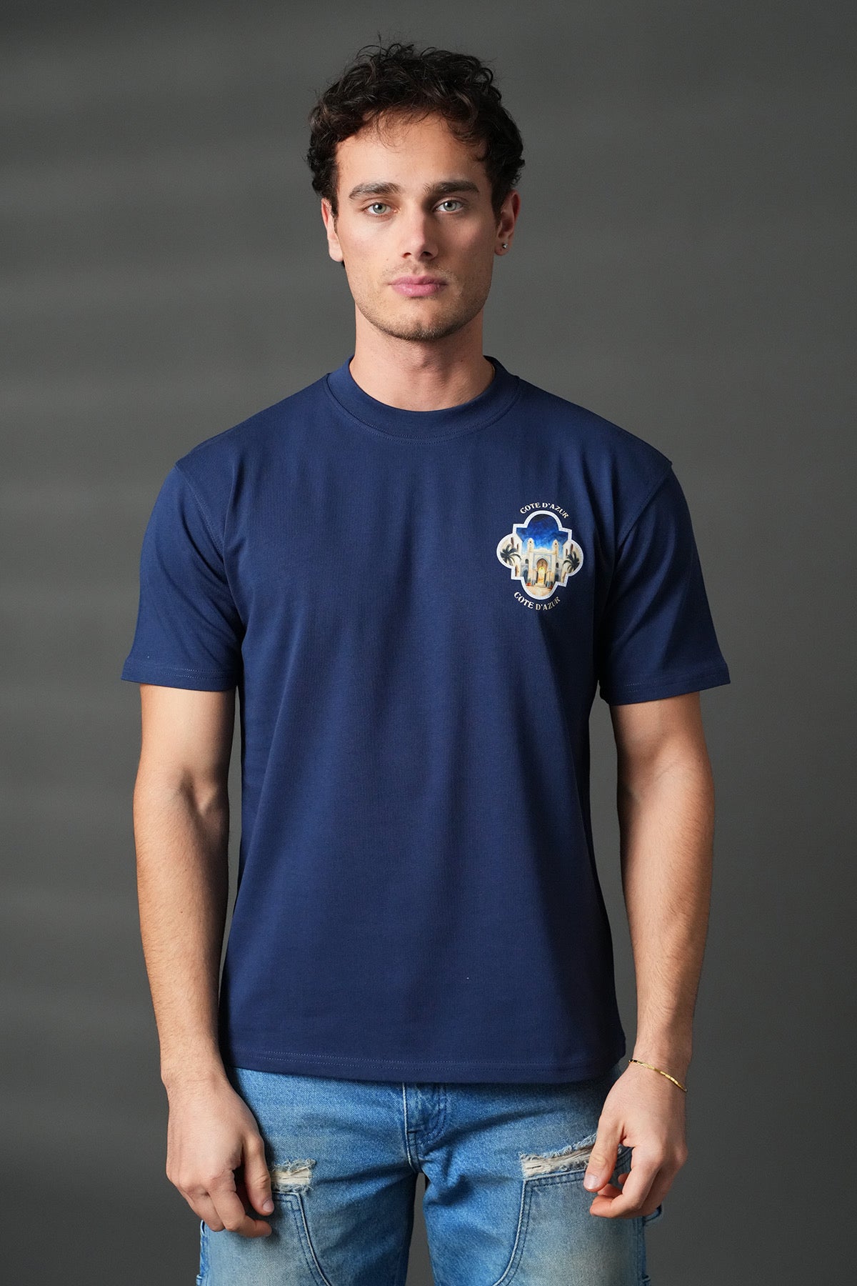T-shirt NO LIMIT Côte d'Azur bleu marine avec logo en front, tissu doux et coupe classique, parfait pour un style décontracté.