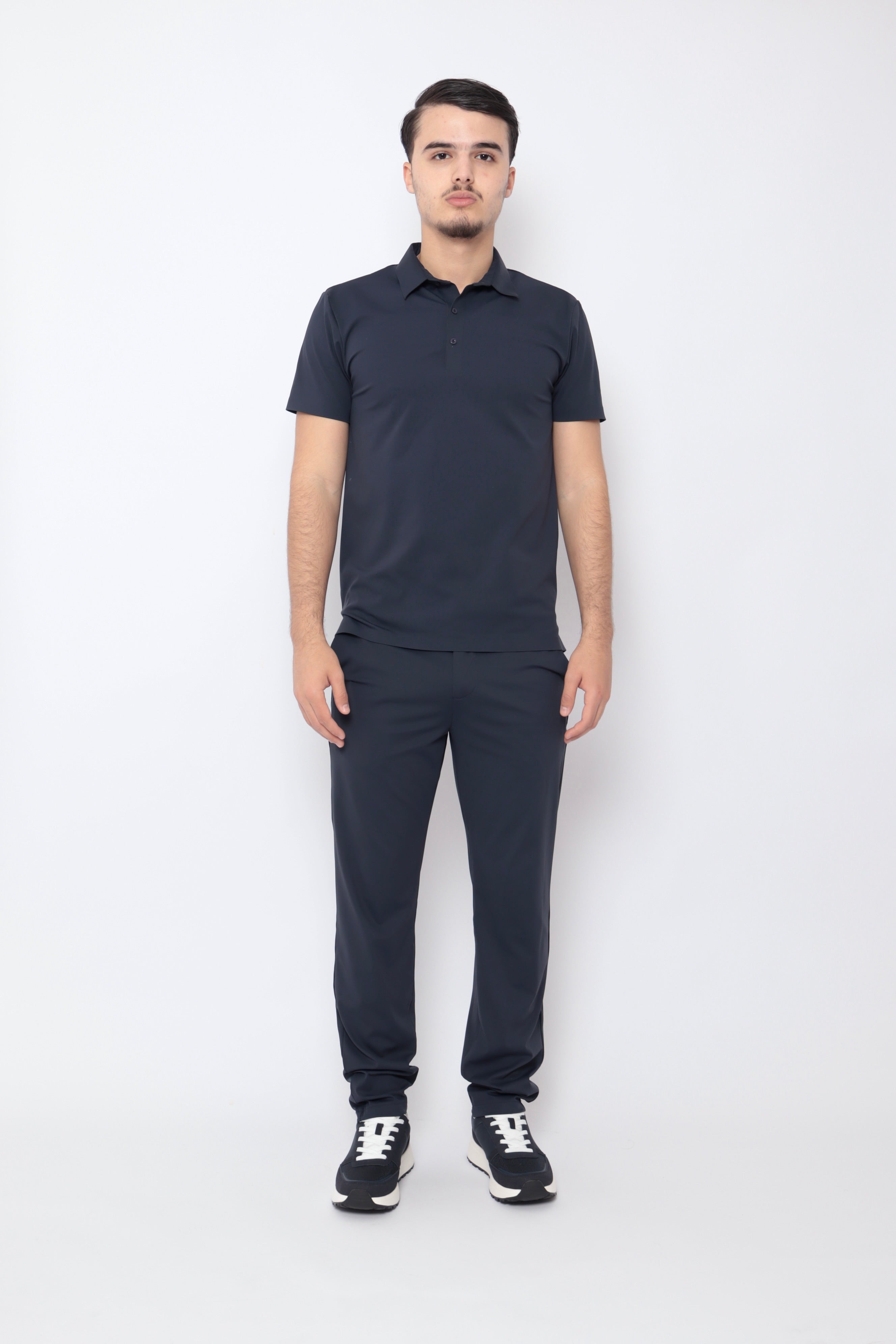Ensemble monaco bleu marine NO LIMIT, vêtements pour homme, vue de face avec détails du tissu et coupe.