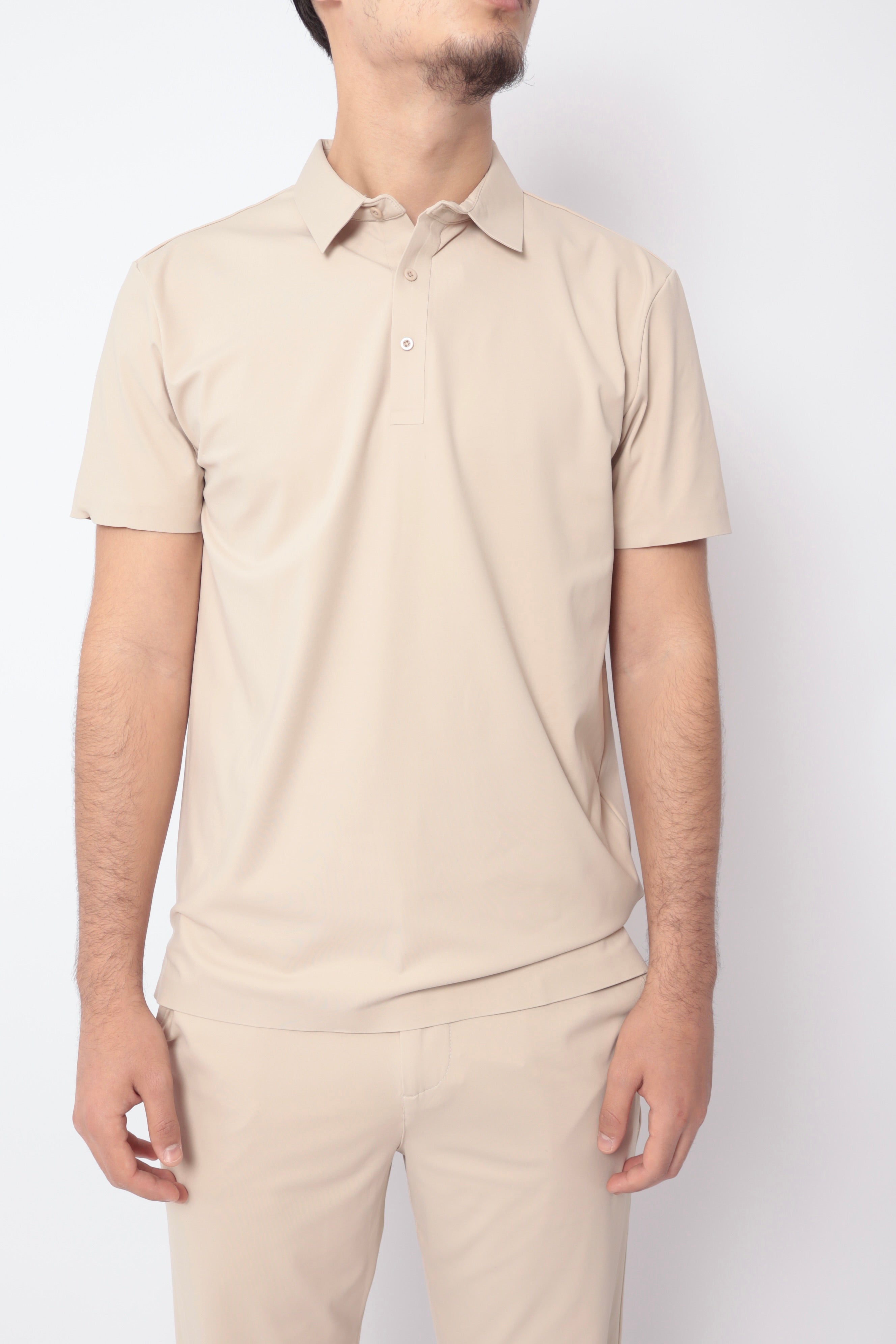 Ensemble monaco beige de la marque NO LIMIT, vêtements pour homme, affiché sur mannequins, style décontracté et élégant.
