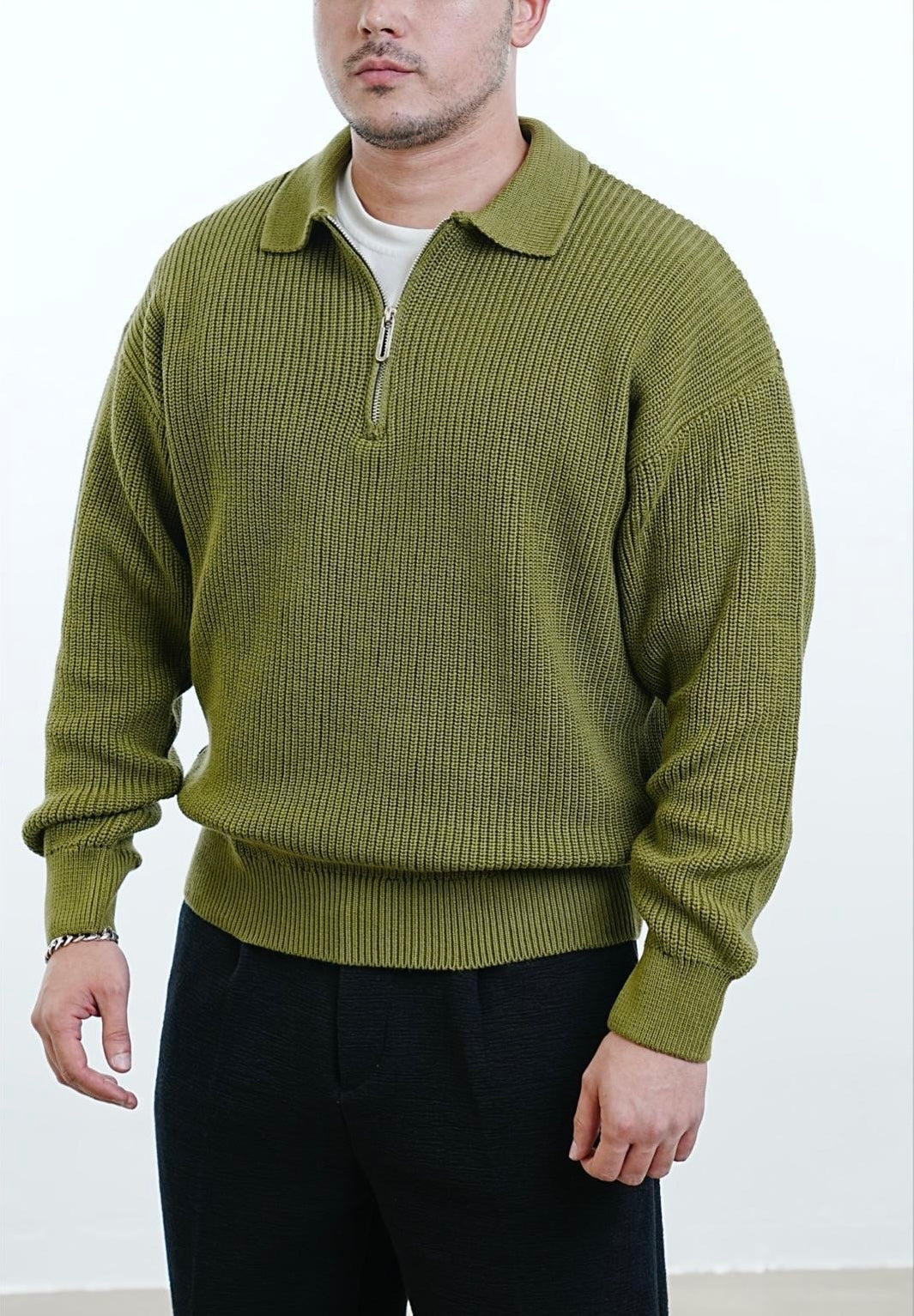 Polo zippé en maille - kaki