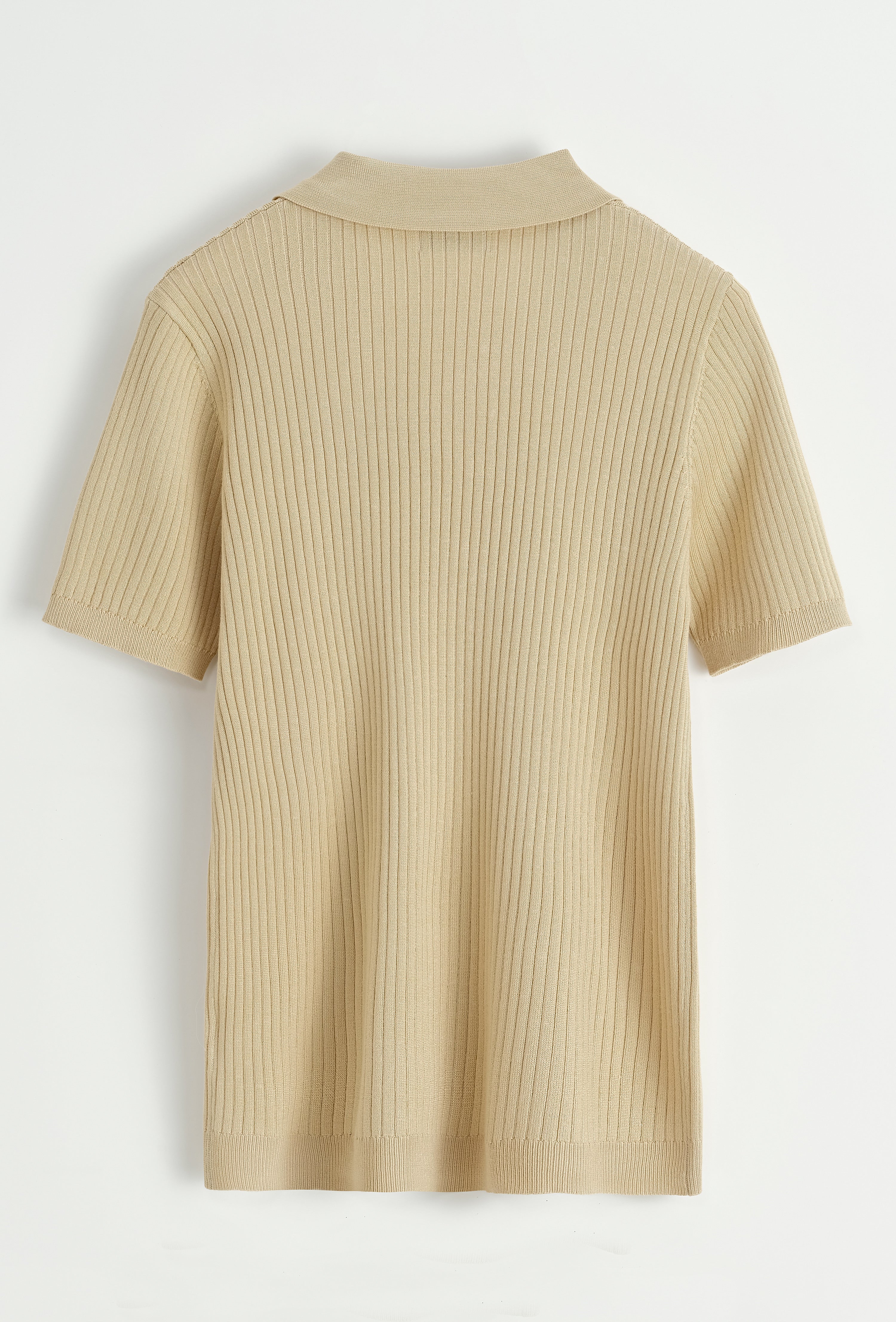 Polo à reliefs - col V - beige