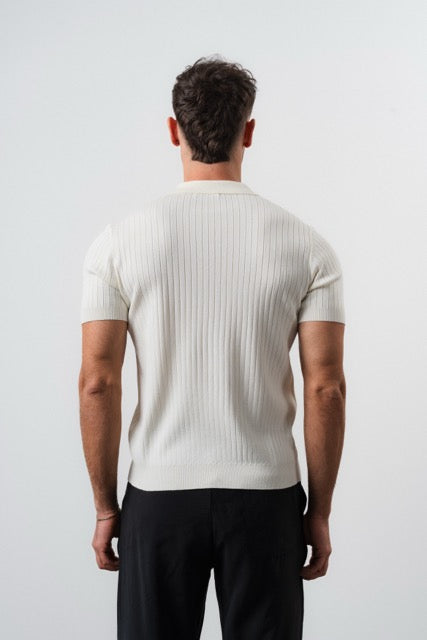 Polo homme à manches courtes NO LIMIT en blanc cassé, coupe parfaite, adapté pour un style décontracté et élégant.