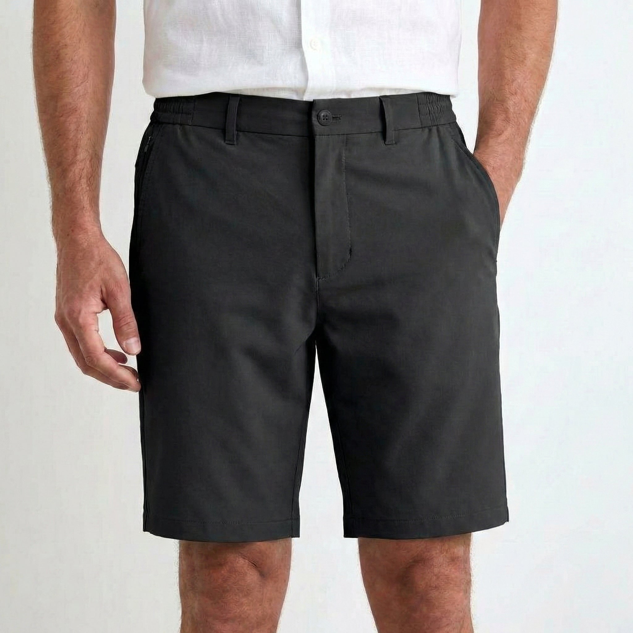 Short premium tech noir de la marque NO LIMIT, tissu confortable et style moderne pour un look décontracté.