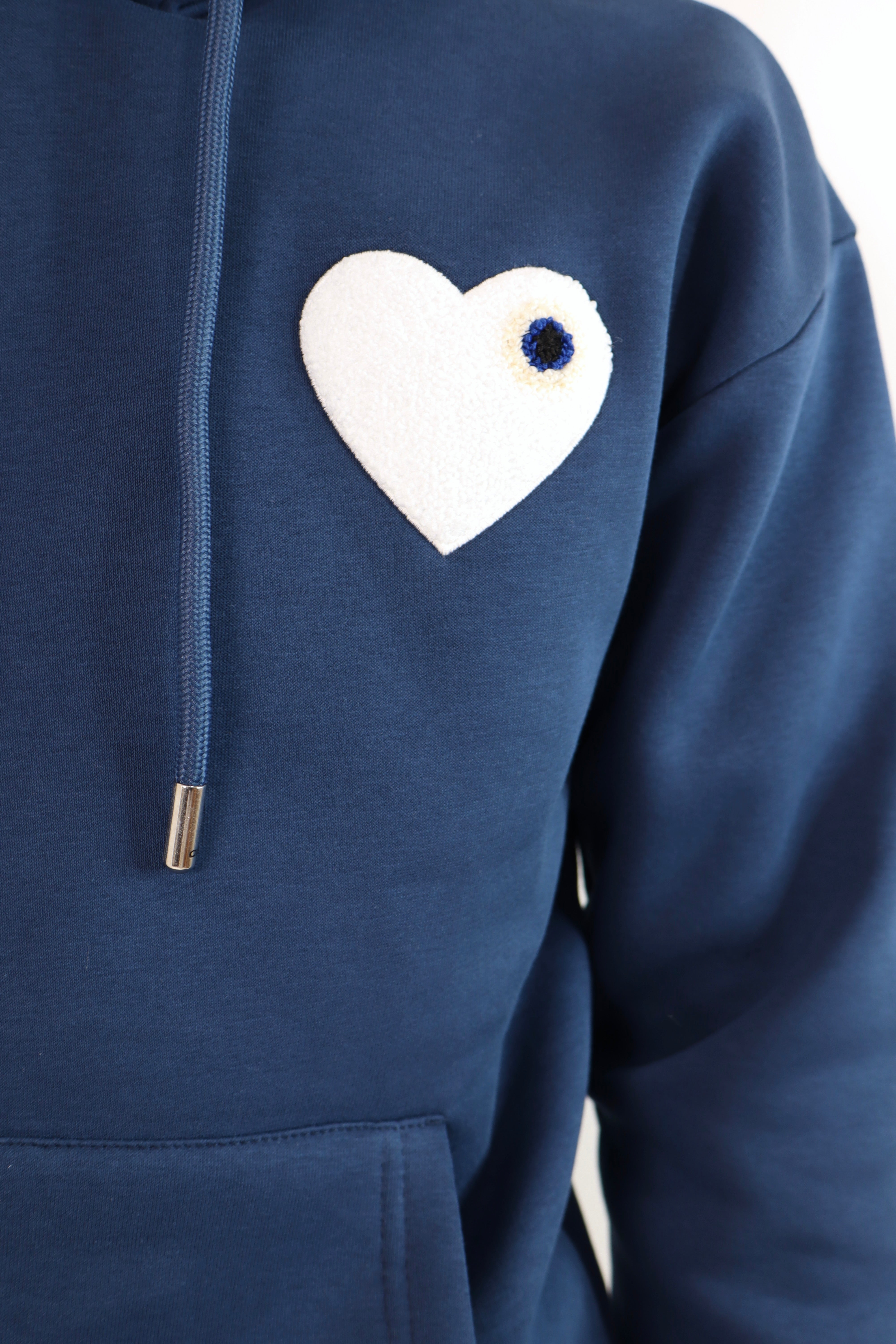 Sweat coeur - bleu marine - coeur blanc