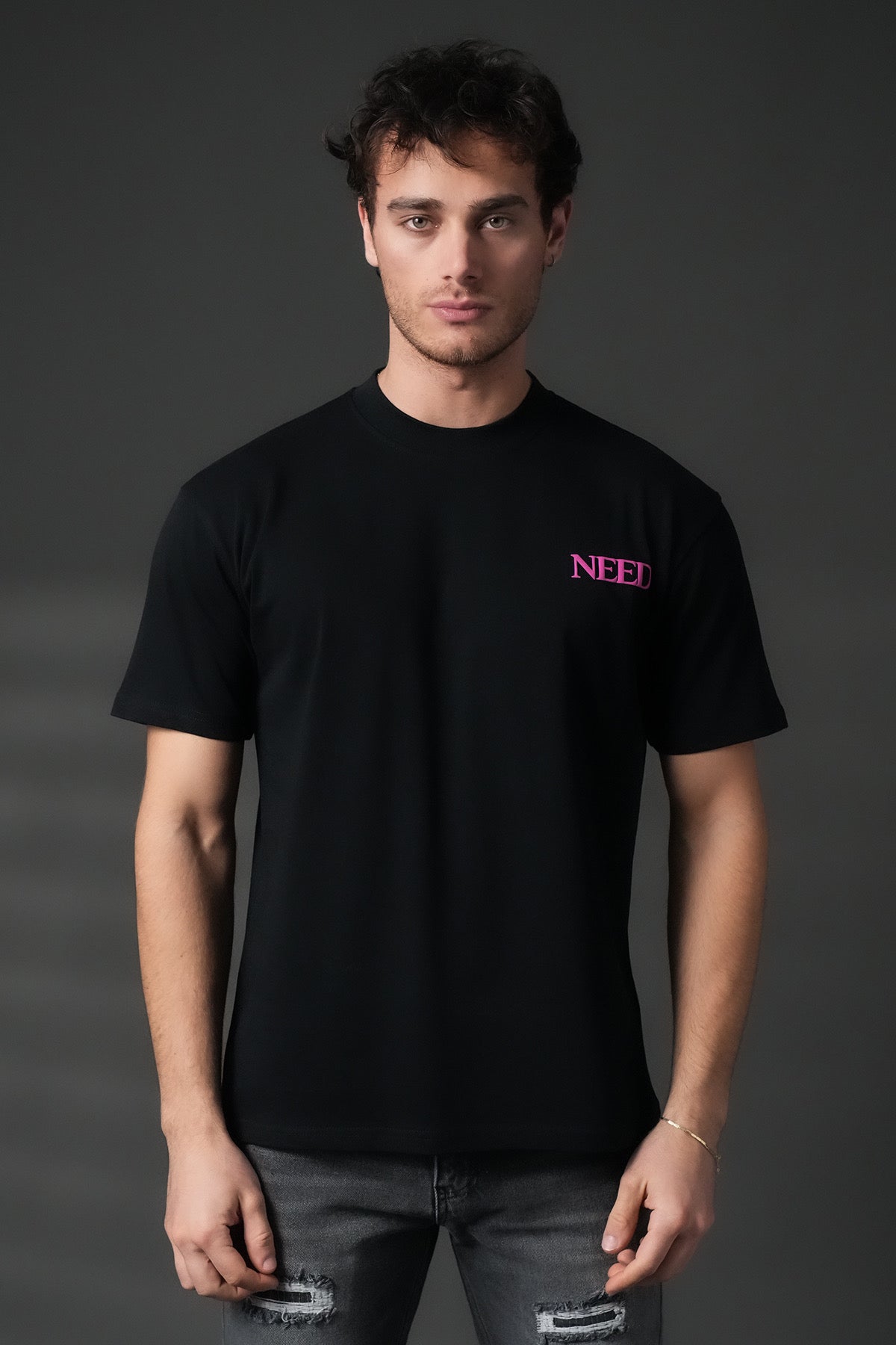 T-shirt noir Need de la marque NO LIMIT, tissu doux, coupe classique, vue de face sur fond neutre.