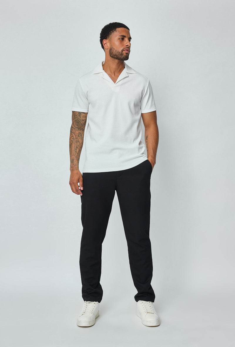 Polo texturé blanc pour homme à manches courtes de la marque NO LIMIT, vue de face, détail du tissu.