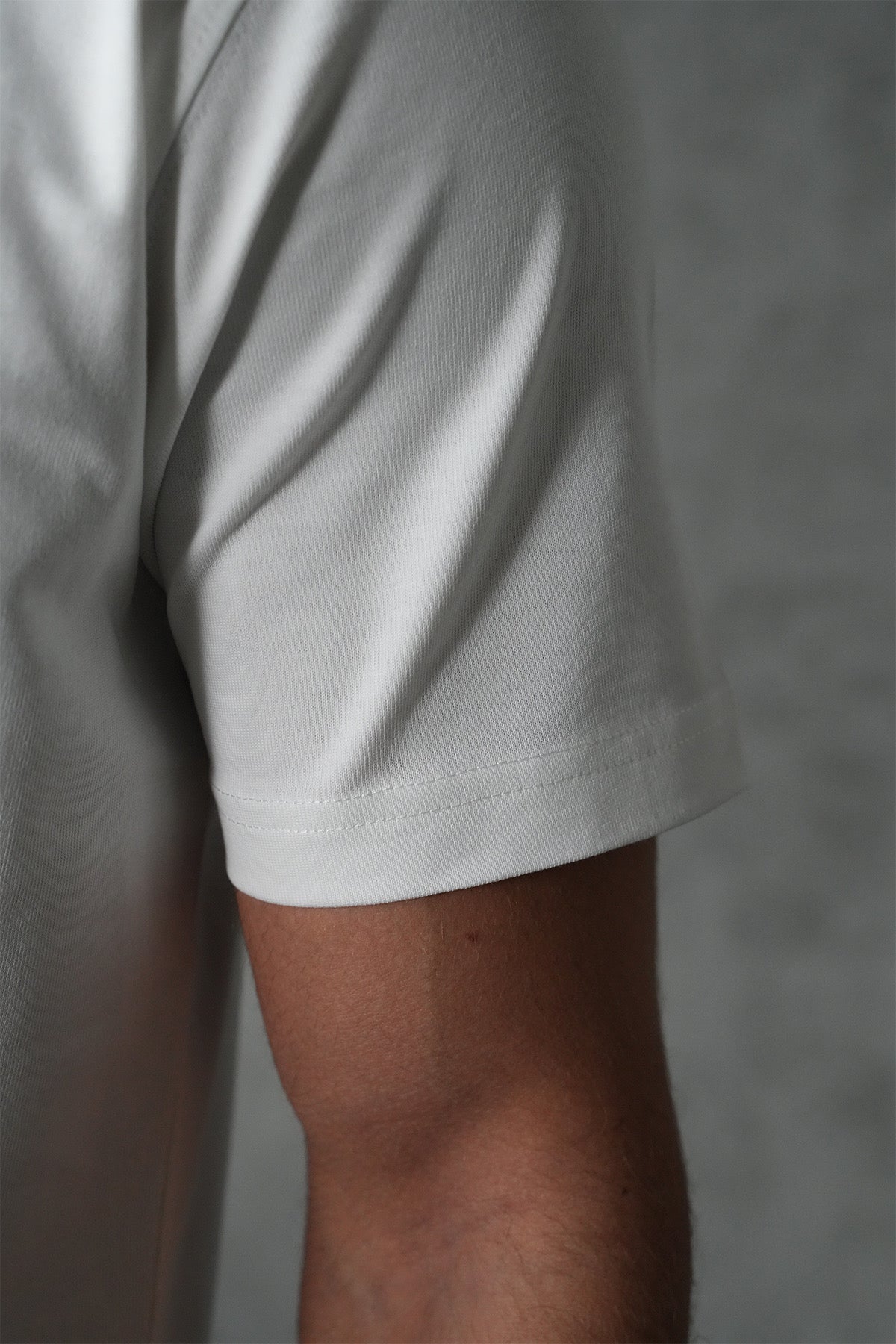 T-shirt blanc NO LIMIT avec motif citron, vue de face, tissu léger et style décontracté pour homme ou femme.