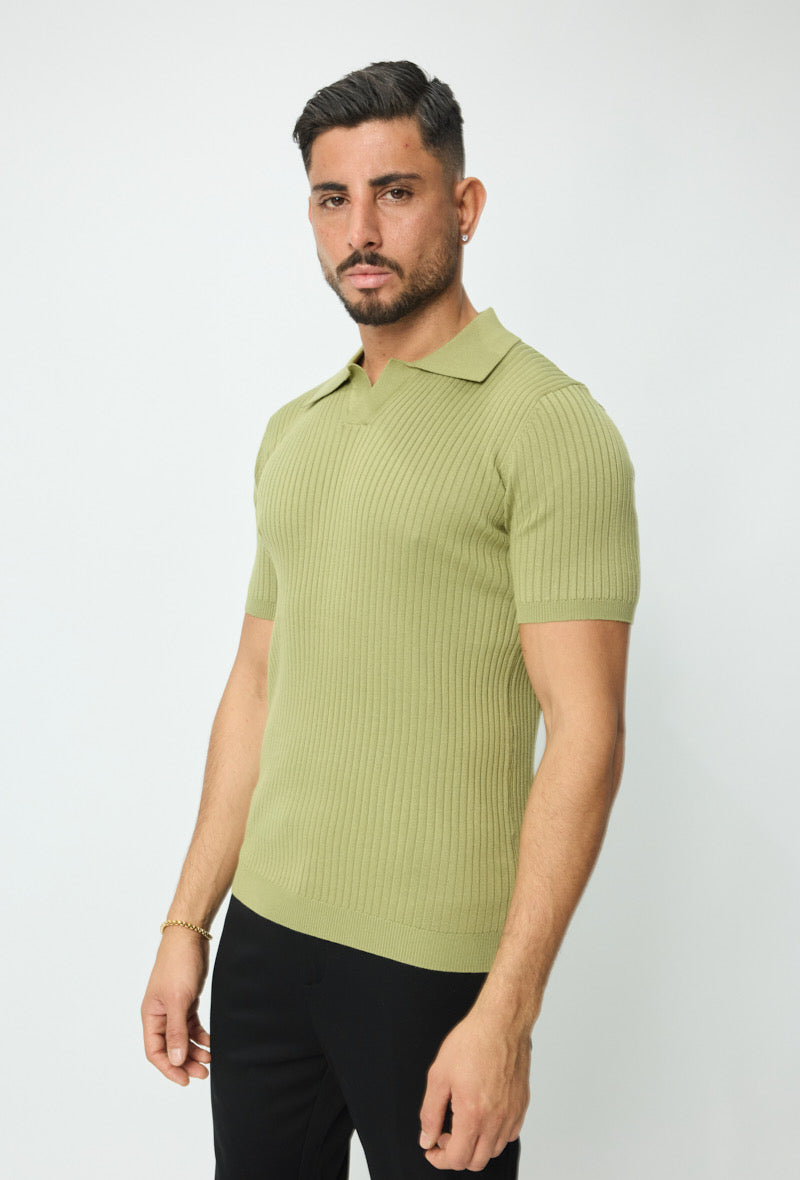 Polo à reliefs - col V - vert