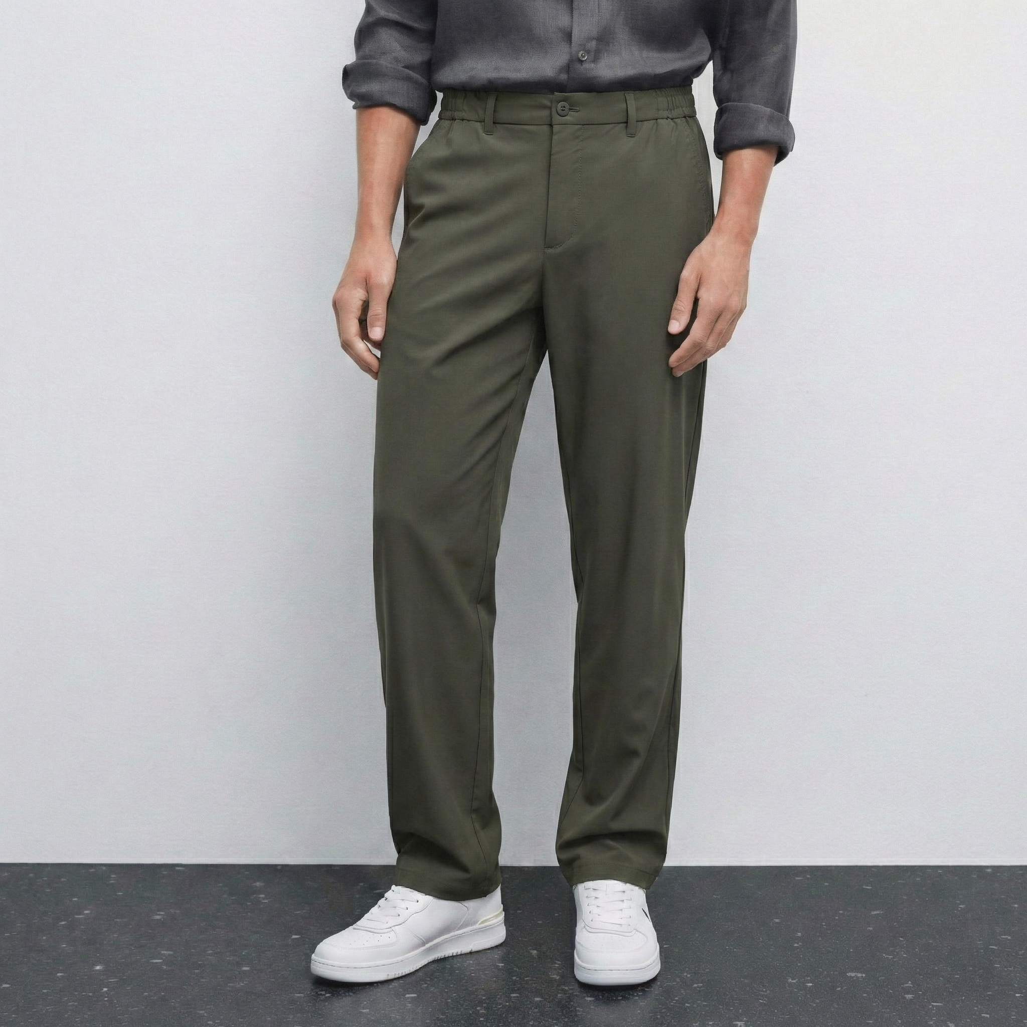 Pantalon kaki NO LIMIT, style décontracté avec coupe classique, porté sur un mannequin.