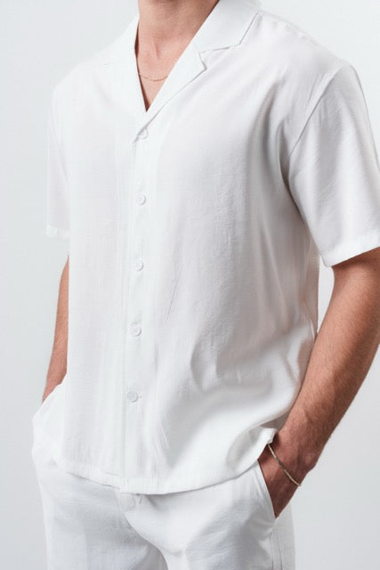Ensemble Ibiza blanc de la marque NO LIMIT, vue en gros plan, pièce de mode élégante pour femmes.